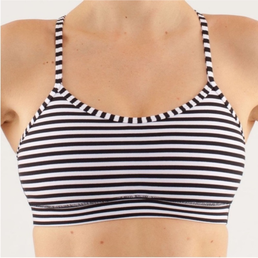 Lululemon y flow sports bra